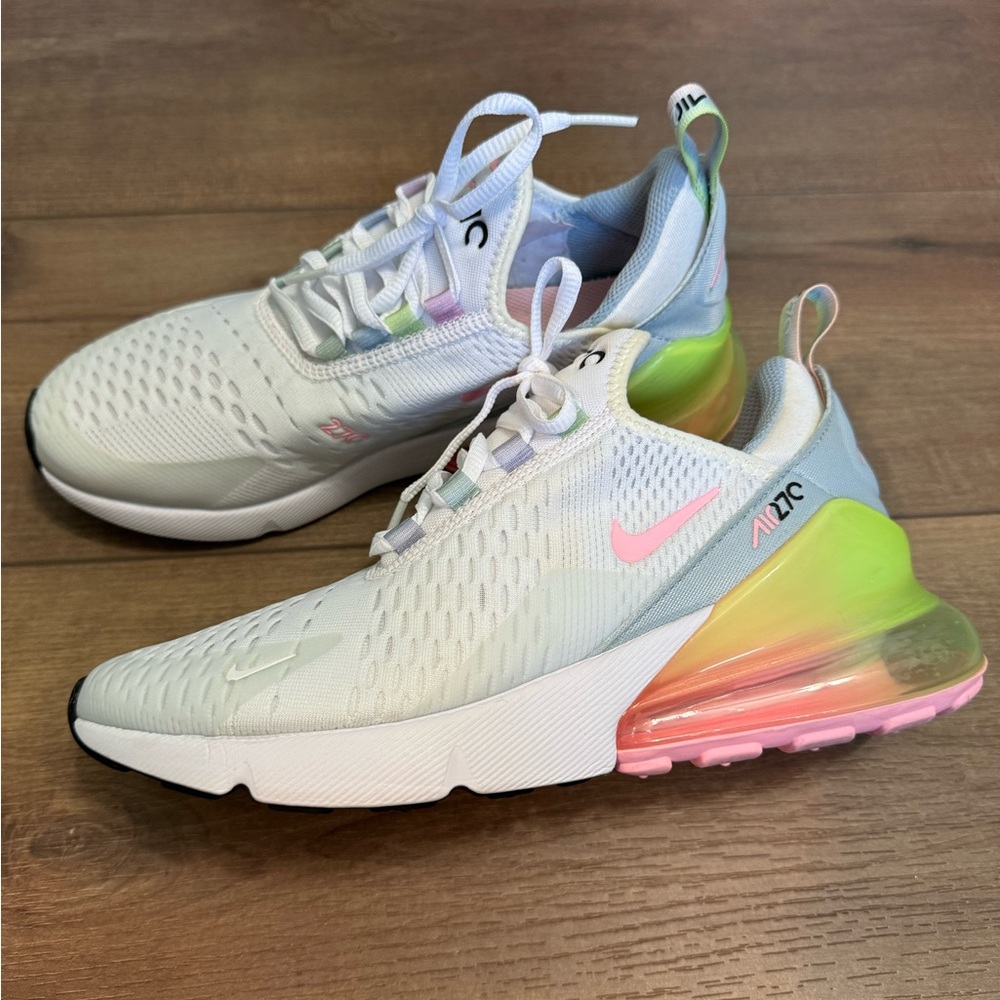 Nike Air Max 270 Size 7Y EUC!